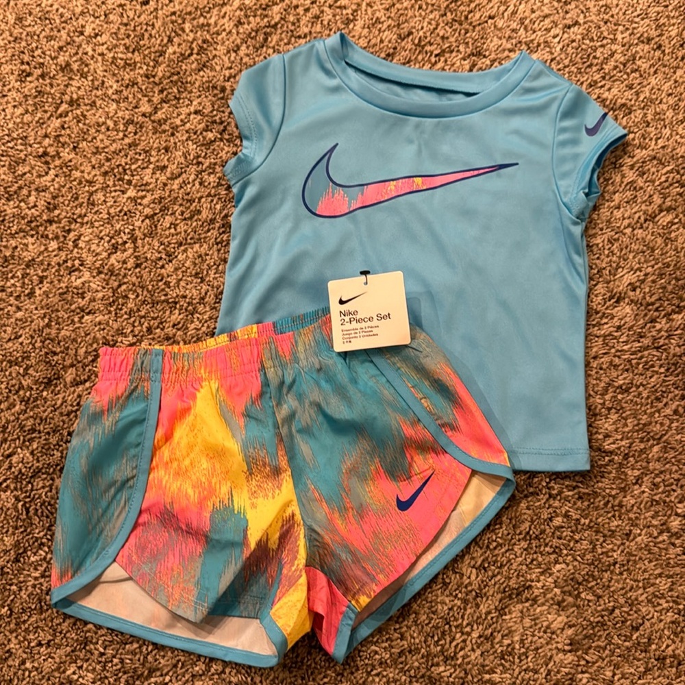 NWT Nike DriFit Toddler Set